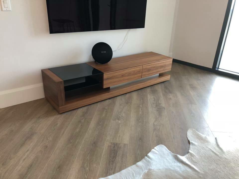 Tv stand modern perfect condition