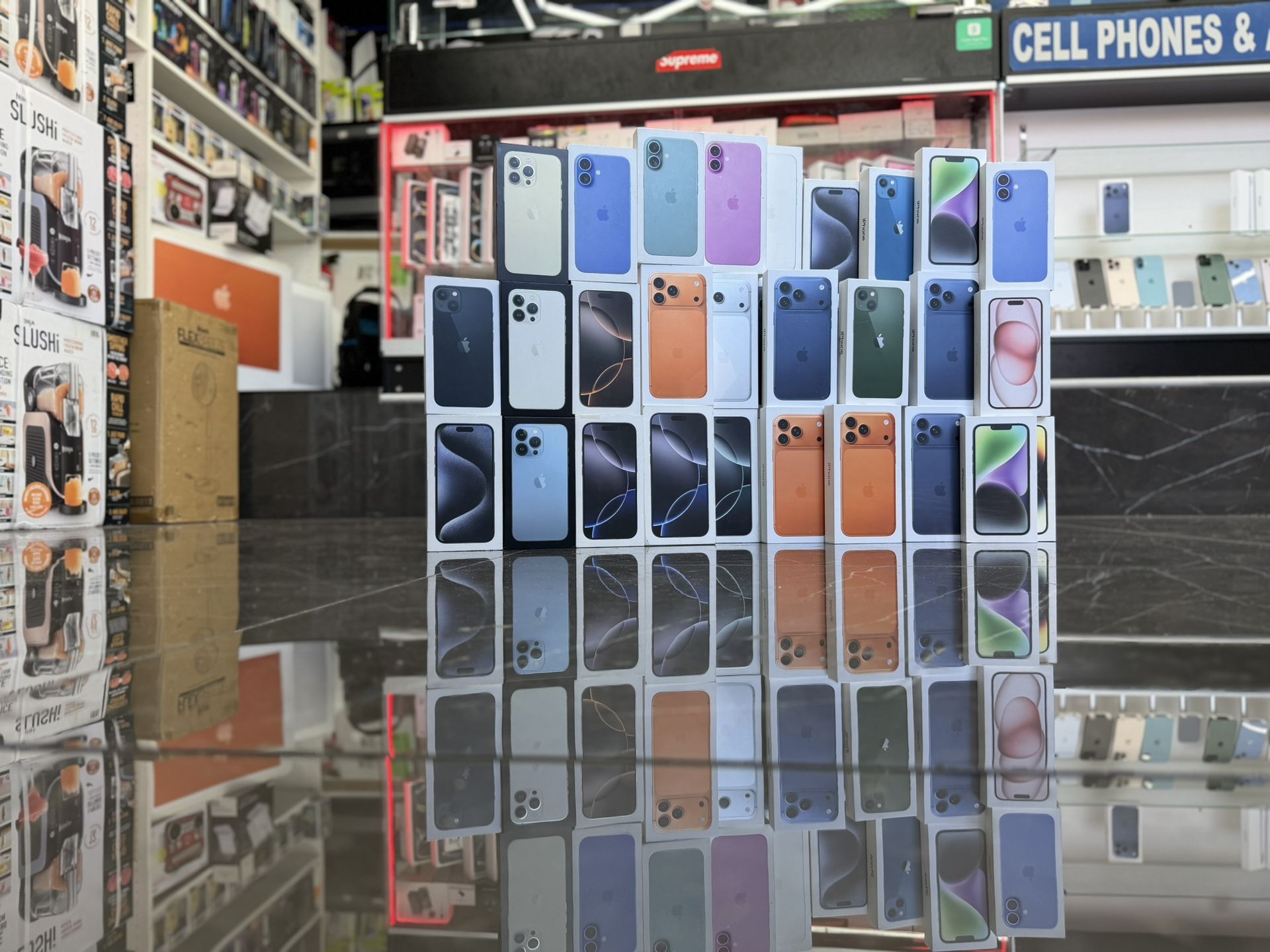 iPhone 11, iPhone 12, iPhone 13, iPhone 14, iPhone 15, iPhone 16, & iPhone 17 ((Take It Home In Payments/ llévatelo a casa en pagos) 