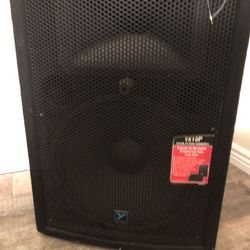 Speaker mixer microphone