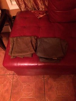 Levi pants worn once size 36 40$ for both or throw me a price