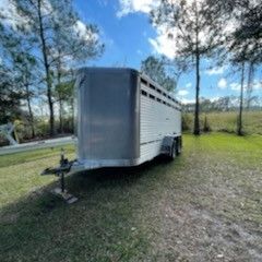 2006 Featherlite horse/Livestock Trailer