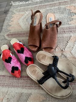 Lots of expensive women’s shoes size 9 / closet clean out