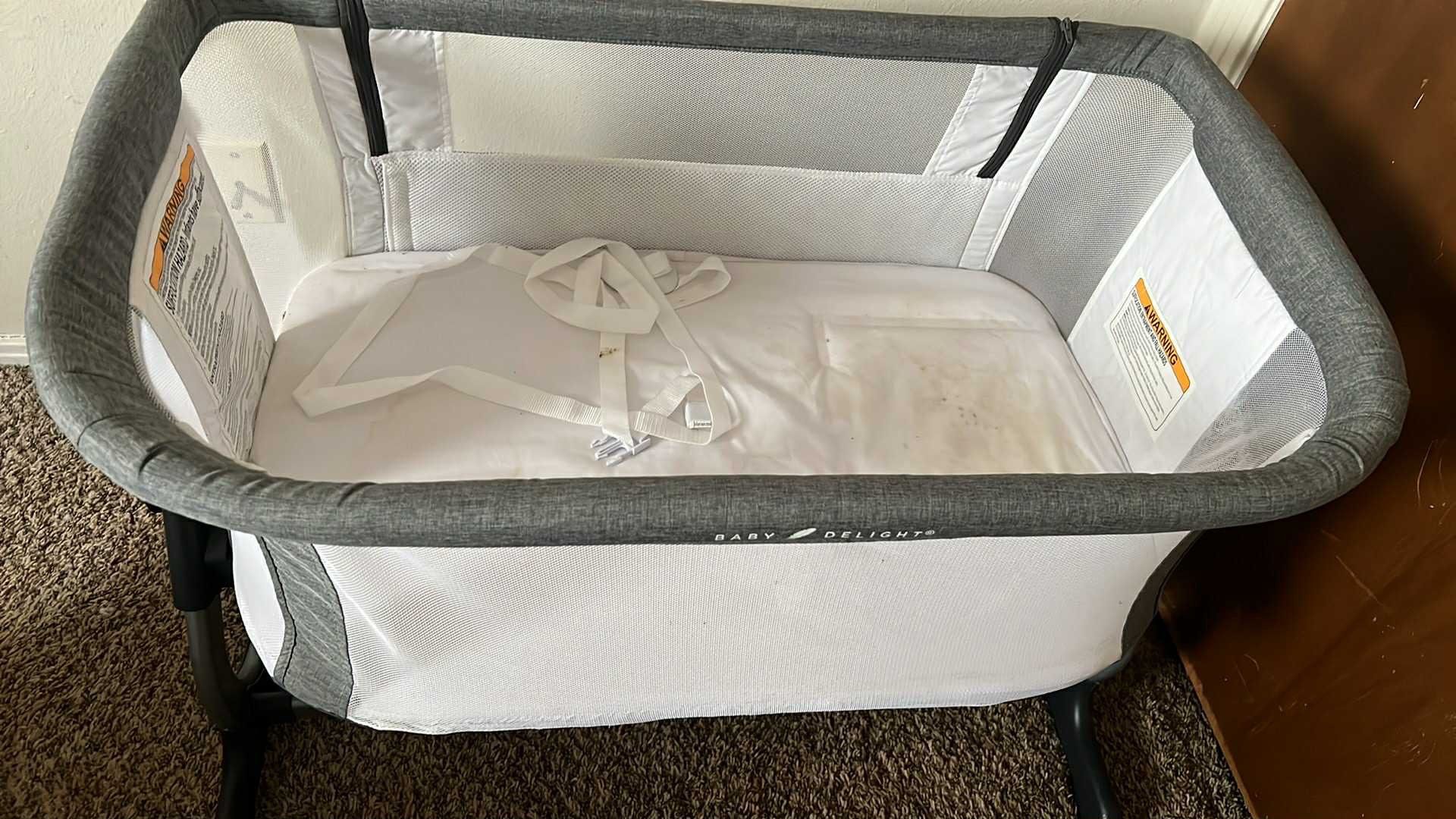 Baby Bassinet -Used