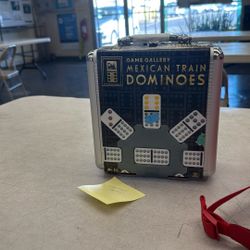 Dominoes Game 