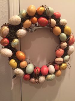 GORGEOUS EASTER EGG WREATH BRAND NEW