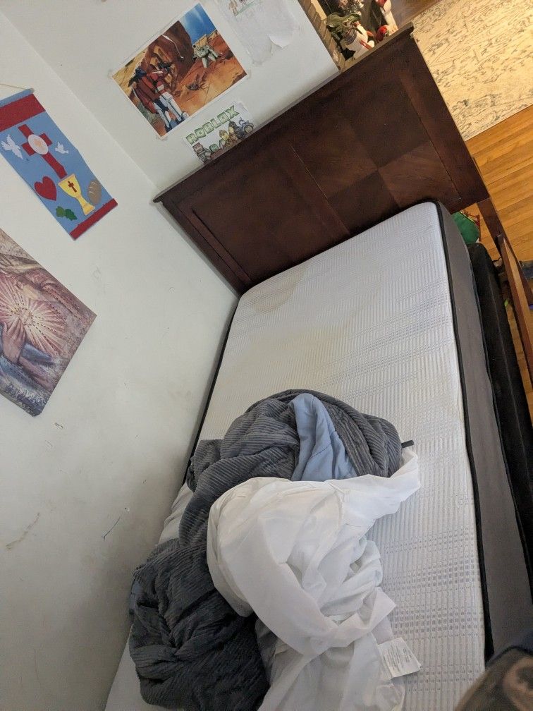 Single Bed Mattress With Frame
