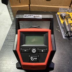 Milwaukee M12 12-Volt Lithium-Ion Cordless Electric Portable Inflator (Tool-Only)