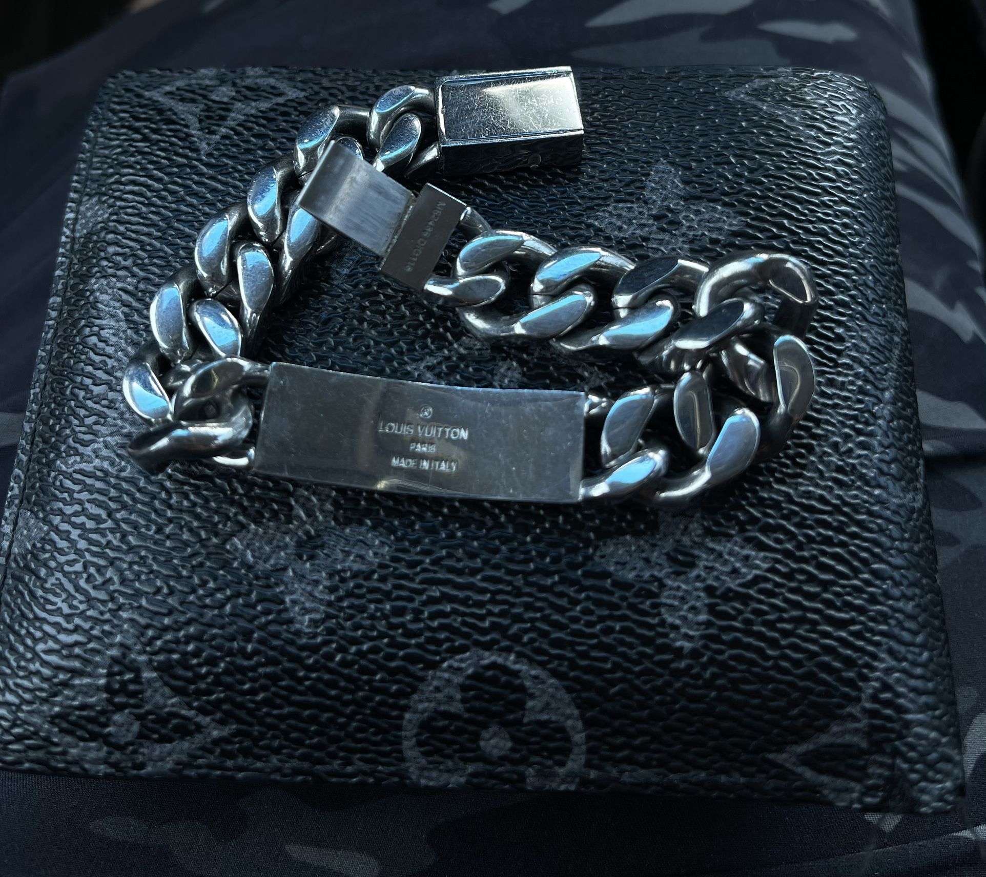 Louis Vuitton Charm Bracelet for Sale in Hialeah, FL - OfferUp