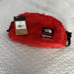 Supreme Fur Waist bag