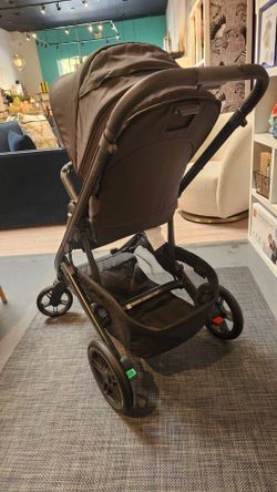 2025 Uppababy Jake Cruz V3 stroller for sale. New out of the box.