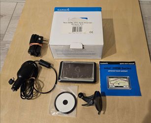 Garmin Nuvi 260W GPS Navigation 4.3" Touchscreen w/ Chargers
