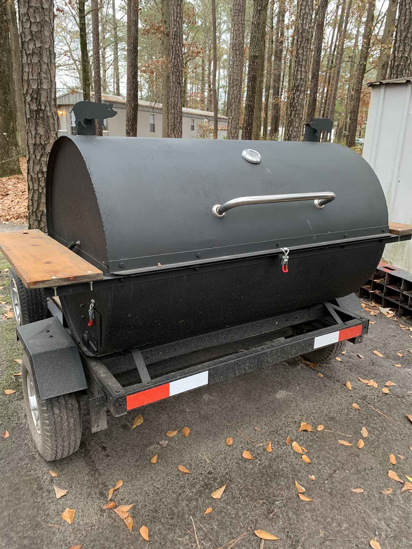 Pig cooker for Sale in Goldsboro, NC OfferUp