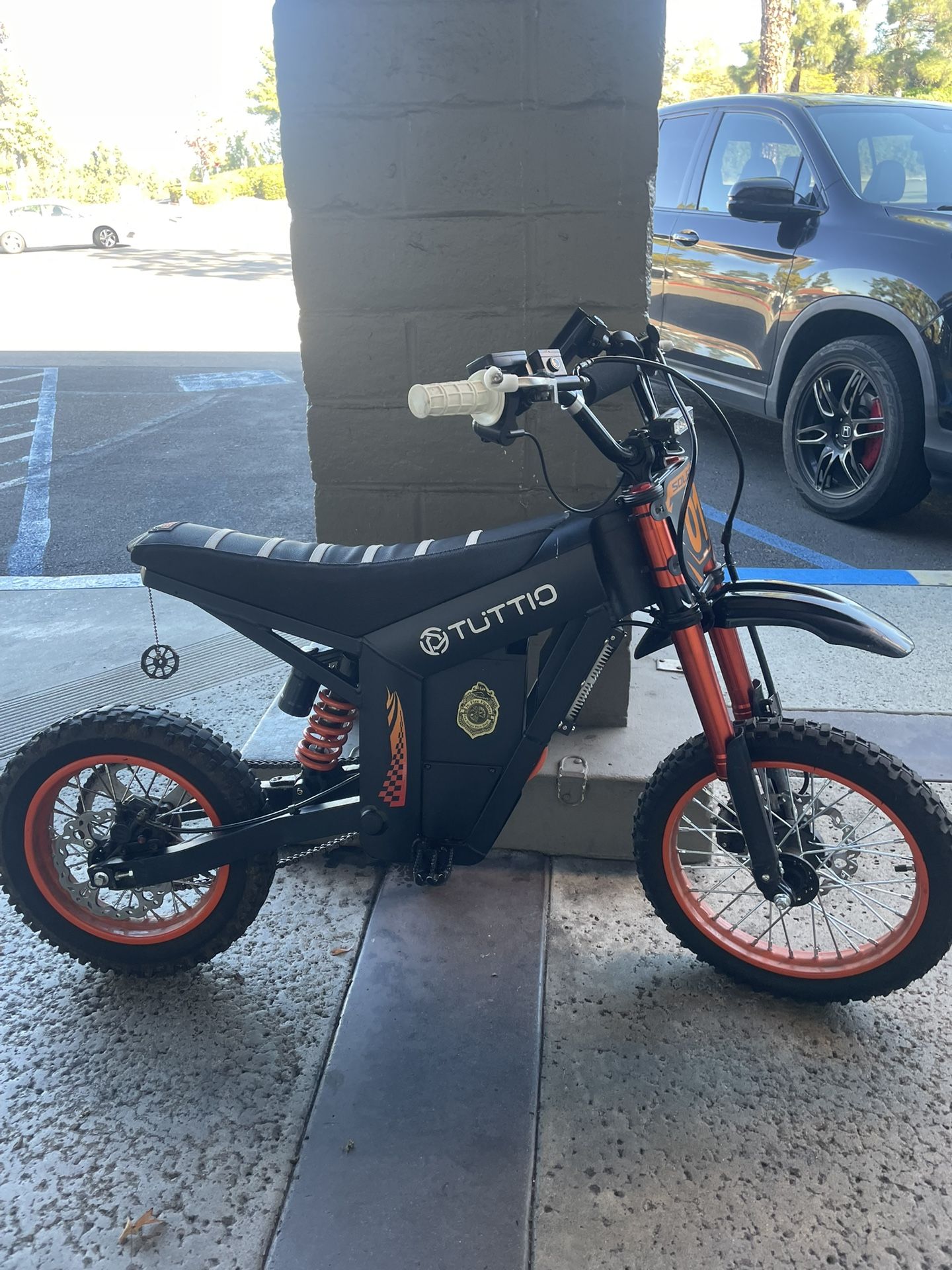 TUTTIO E-Bike for Kids – Excellent Condition! 