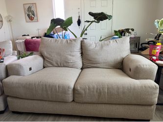 Couch set