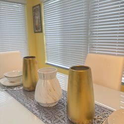 Vase Ornaments Gold & White ⚜️