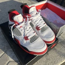 Nike Jordan Fire Red 4s