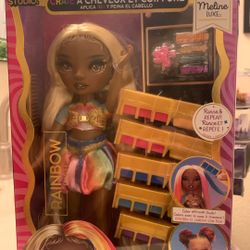 RAINBOW HIGH Meline LUXE Doll