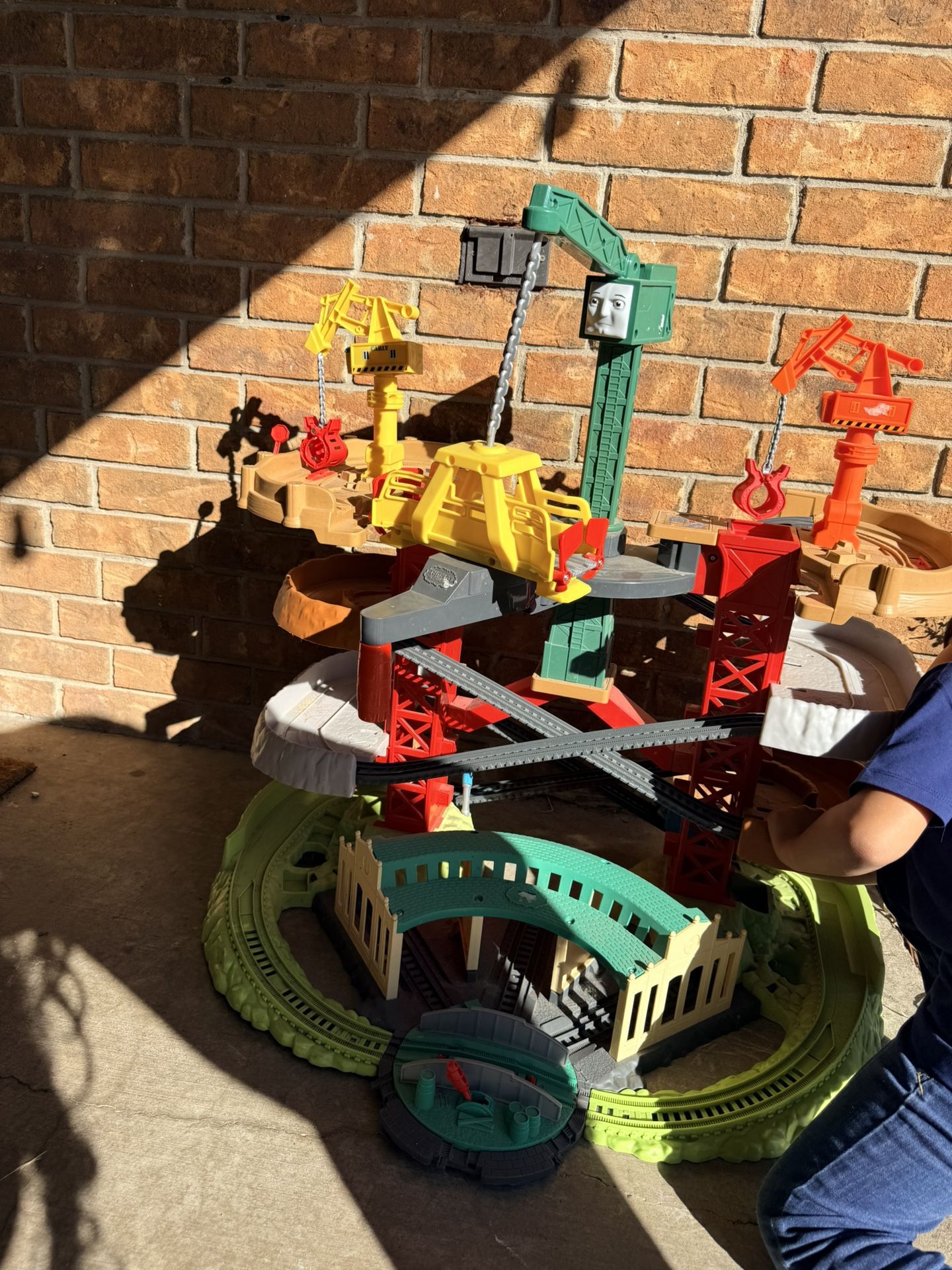 Fisher-Price Thomas & Friends Trains & Cranes Super Tower