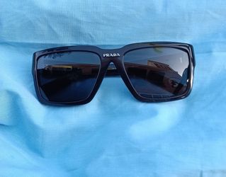 Prada SPR 10Y Designer Sunglasses – $250 OBO!  Pristine Condition