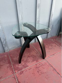 Allure Modern End Table  retails $250