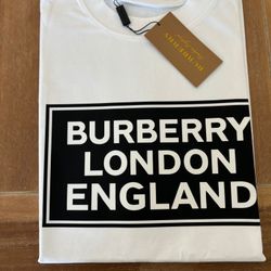 Burberry Tshirt Size Large 