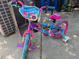 Girls bike NEW