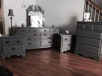 Grey stained bedroom set