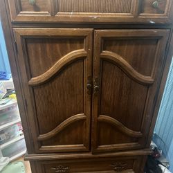 Wooden Spacious Wardrobe