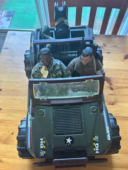 1993 Hasbro GI Joes and Jeep
