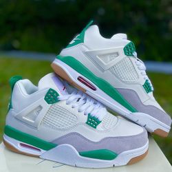 Jordan 4 'Pine green'