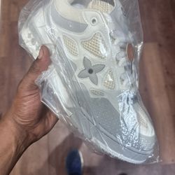 Lv