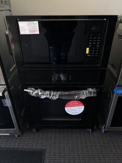 New Frigidaire 27” Electric Wall Oven/ Microwave Combination Oven 