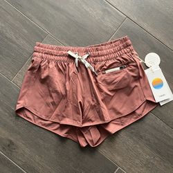 Women’s Vuori Shorts - NEW