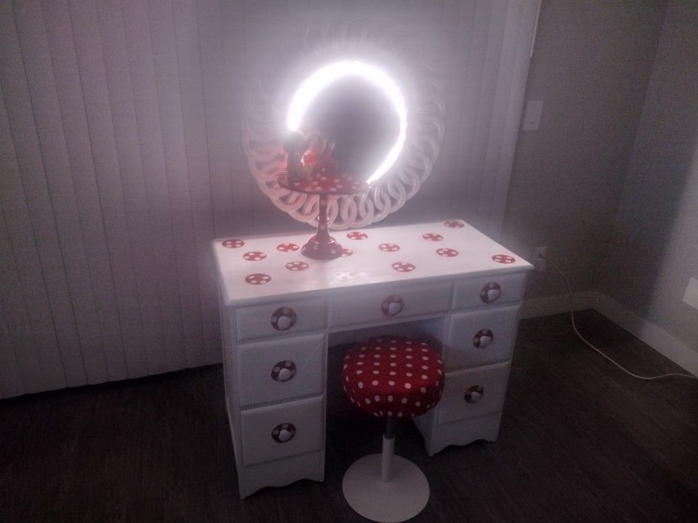 Vanity Desk