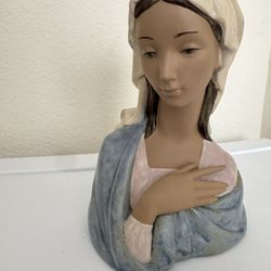 Lladro ( Madonna )