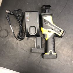 Snap-On CTRS761AHV 14.4 V Cordless Reciprocating Saw With 2x 2.5AH Batteries & Charger 