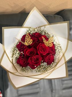 1 dozen long stem Red rose bouquet