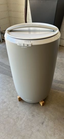 Brookstone Towel/Blanket Warner