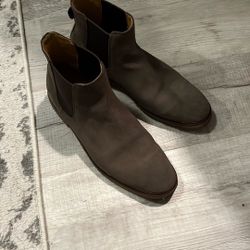 Men’s 11 Clarks Boots
