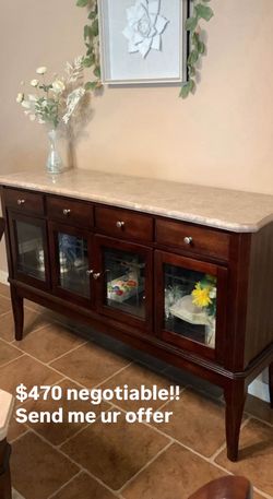 marble table  (negotiable )
