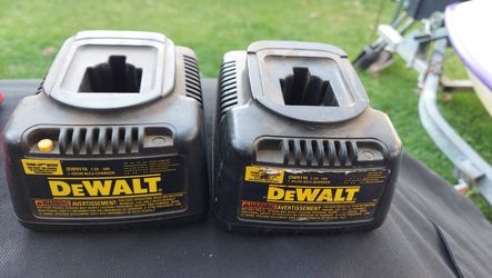 18 vote to DE WALT battery charger