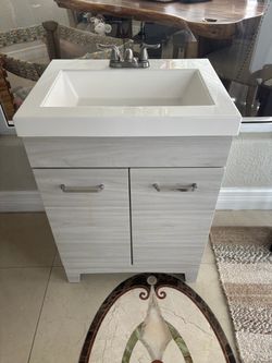 Bathroom Vanity (vanity de baño)