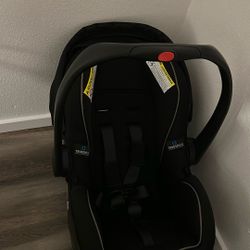 Graco SnugRide SnugLock LX Car seat Featuring True shield Technology 