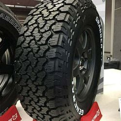 275 65 18 General Tires A/T New Set Of Tires