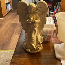 Angel figurine