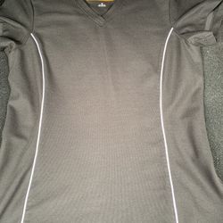 Eddie Bauer Women's Black V-Neck Short Sleeve T-Shirt