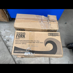 4 cajas de tenedores at $25 por caja trae 1000 piezas/ 2 cajas de cuchillos 960 piezas $25 cada caja gracias