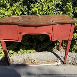 Vintage Vanity With Mirror
