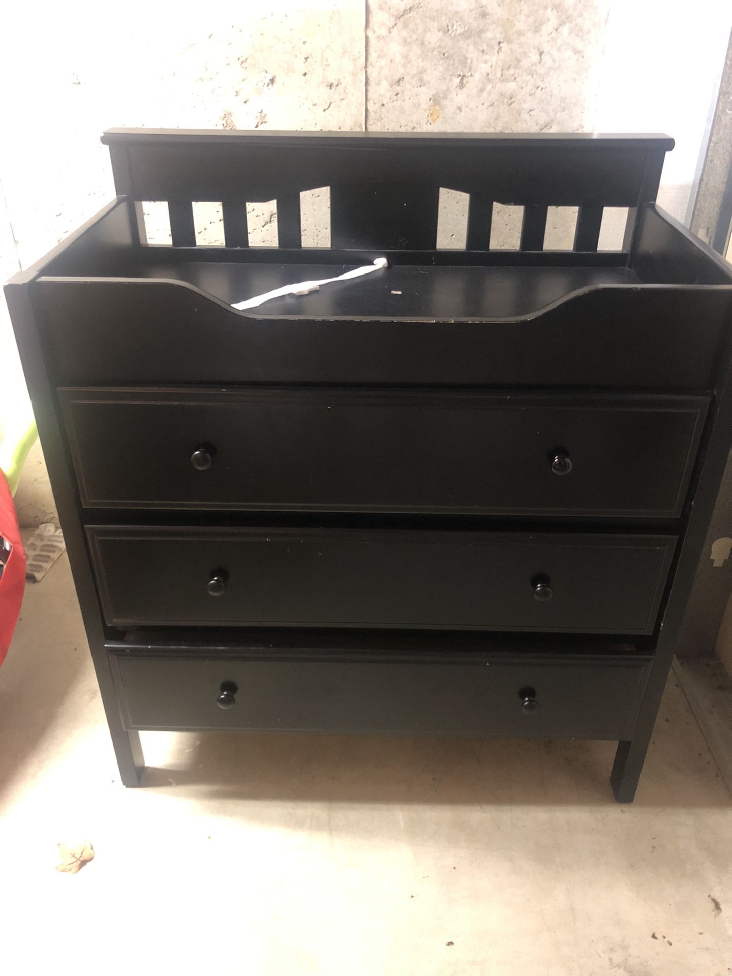 Baby changing table. Black.