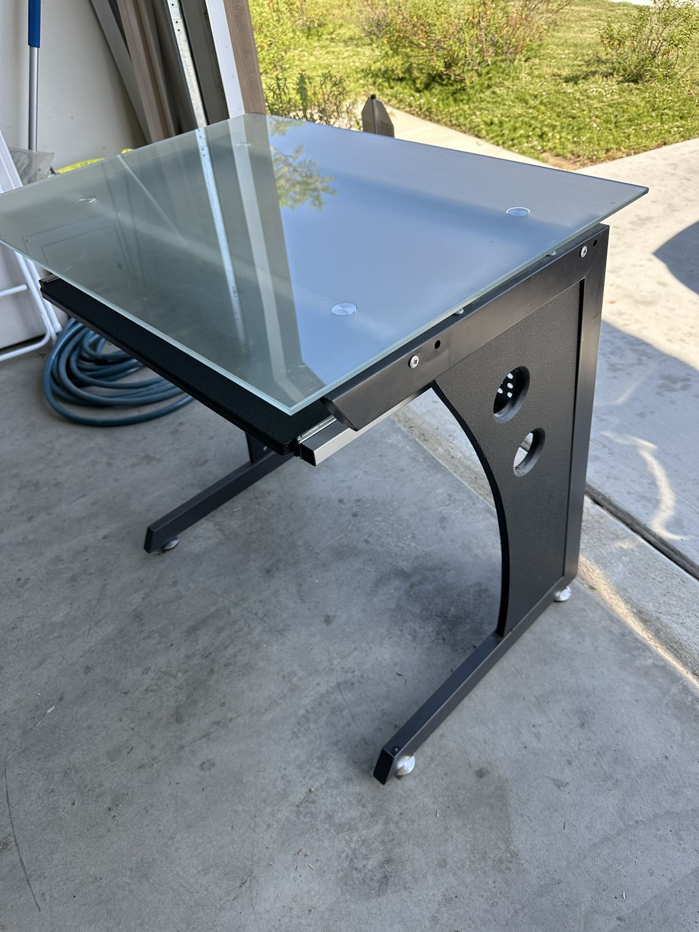 DESK